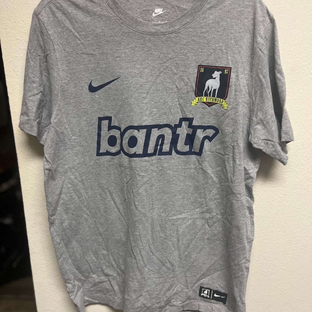 Nike Gray Short Sleeve Tee with Logo